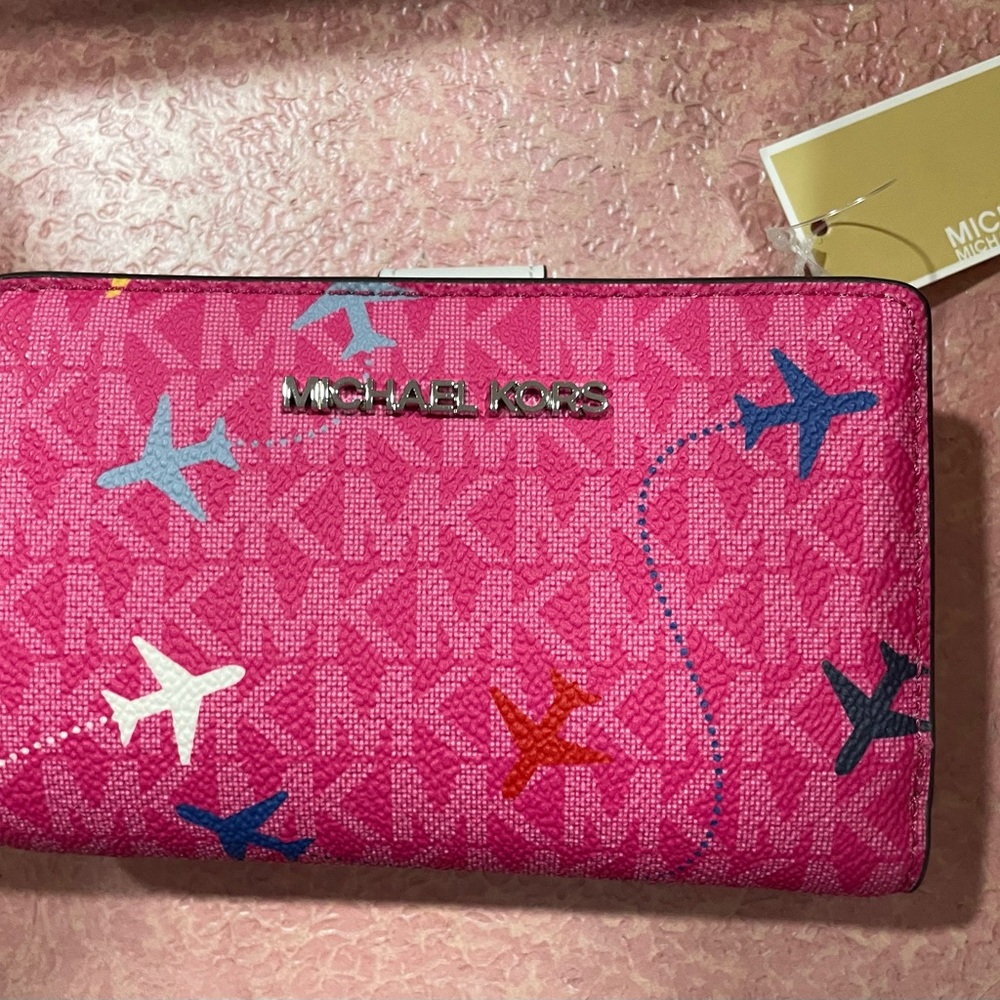 Michael Kors White Leather Wallet